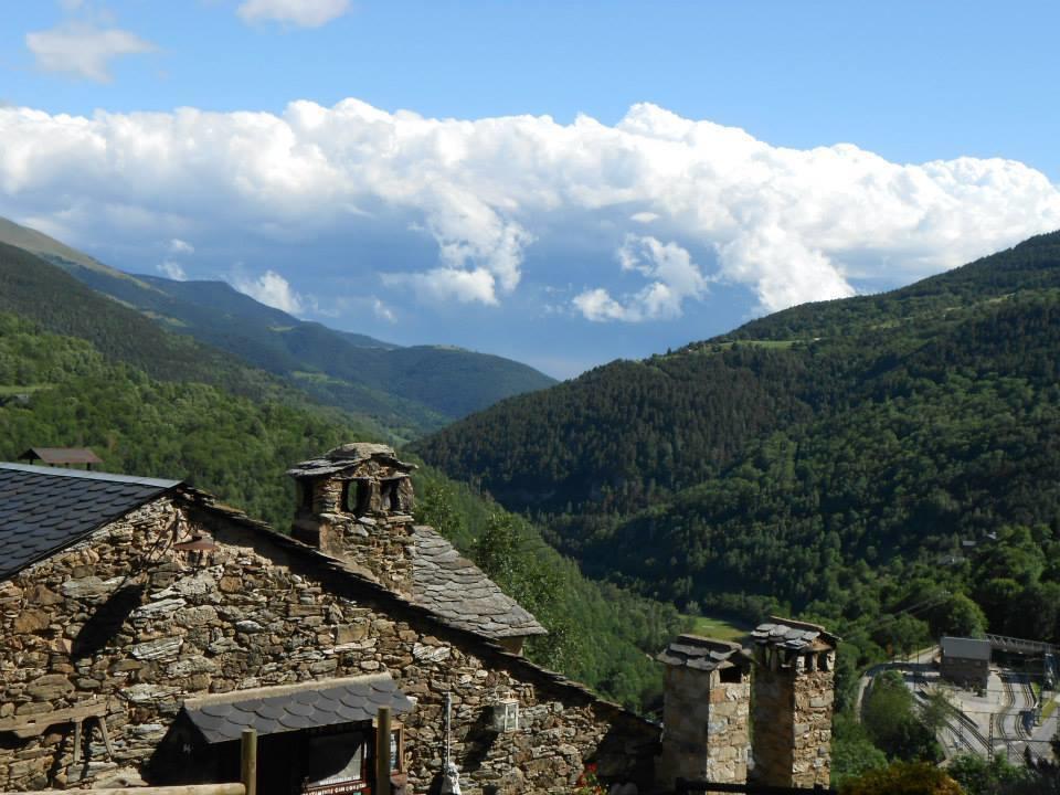 Masia Can Constans Queralbs Exteriör bild
